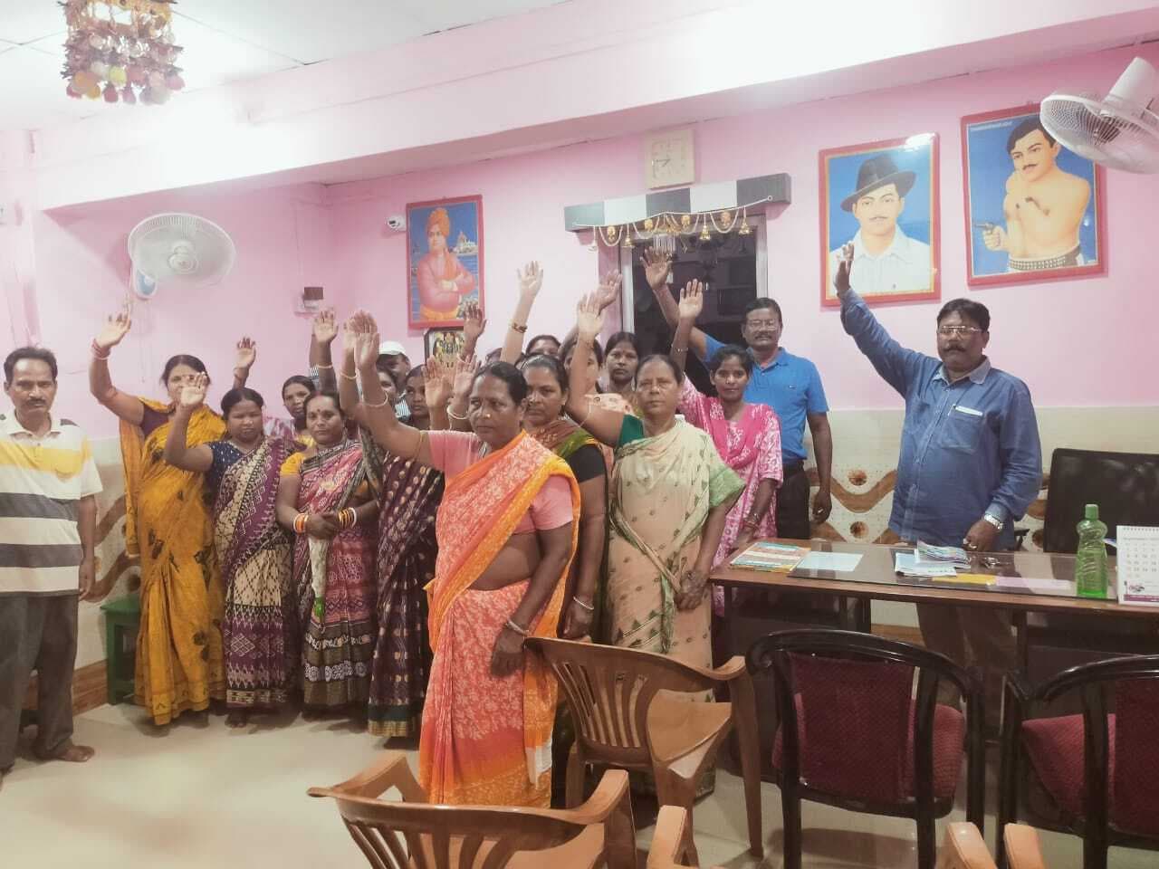 Chaibasa News : प्रबंधन ने मानीं प्रमुख मांगें, काम पर लौटे कर्मी