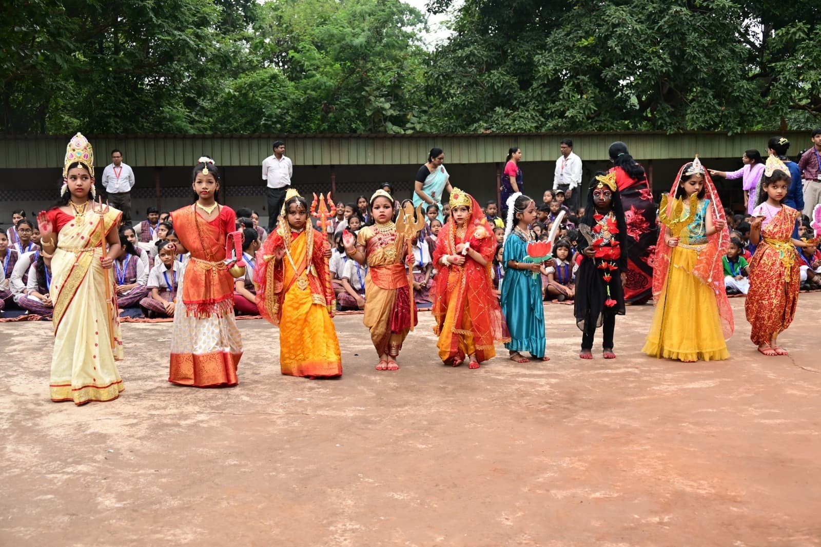 Chaibasa News : शिक्षा से ही विकास संभव: डॉ सुचिता