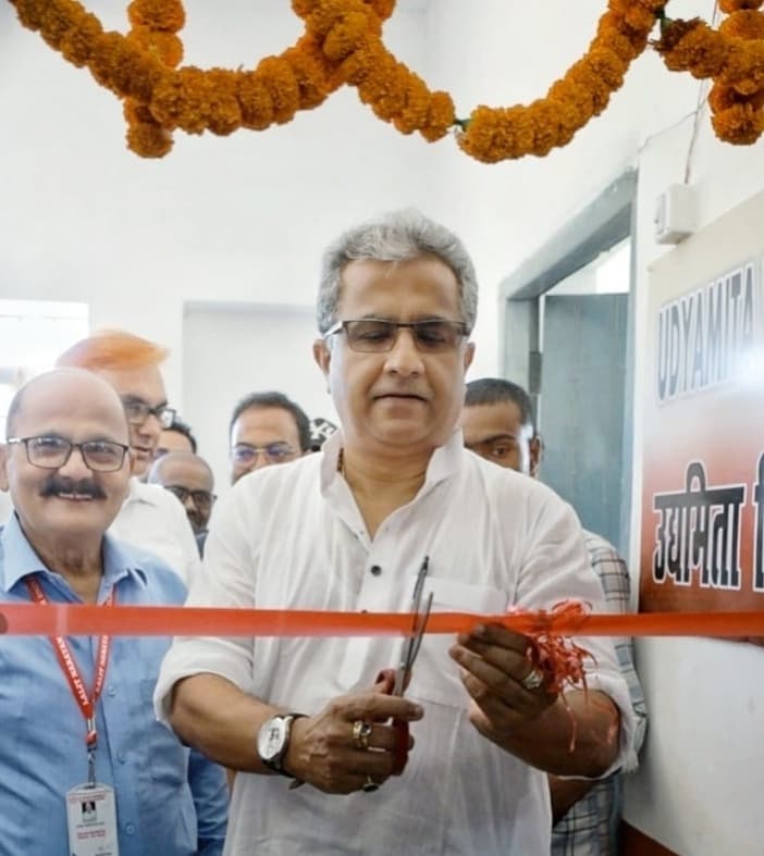 Madhubani News : ललित नारायण जनता कॉलेज में प्रथम उद्यमिता विकास केंद्र का किया उद्घाटन