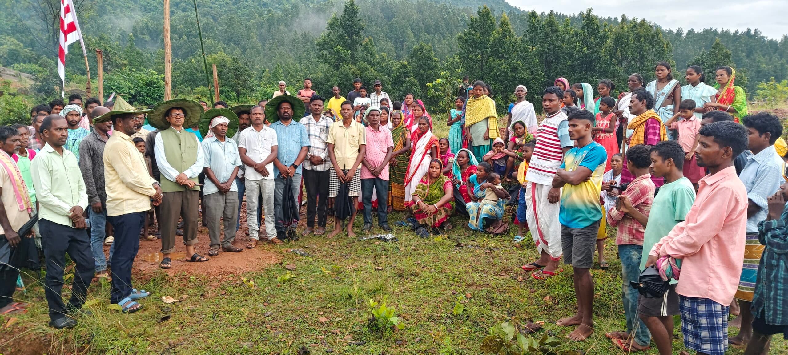 Seraikela Kharsawan News : जंगल से जुड़ा है आदिवासियों का अस्तित्व हमें जैव विविधता बचानी होगी : विधायक
