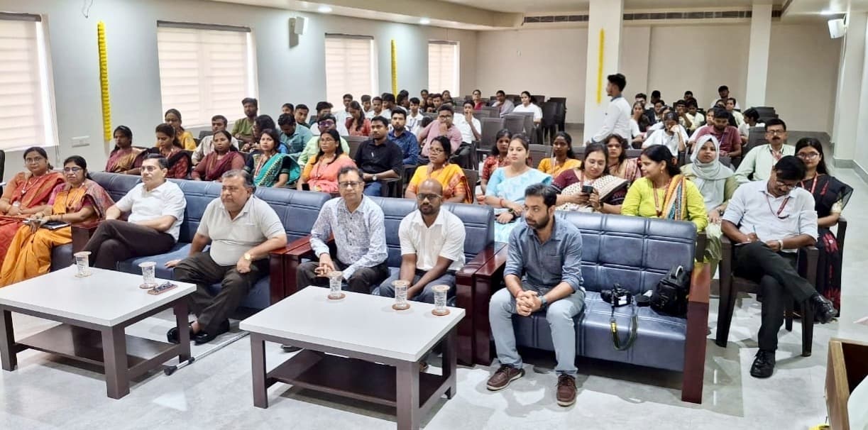 East Singhbhum News : पर्यावरण संरक्षण पर जागरुकता जरूरी