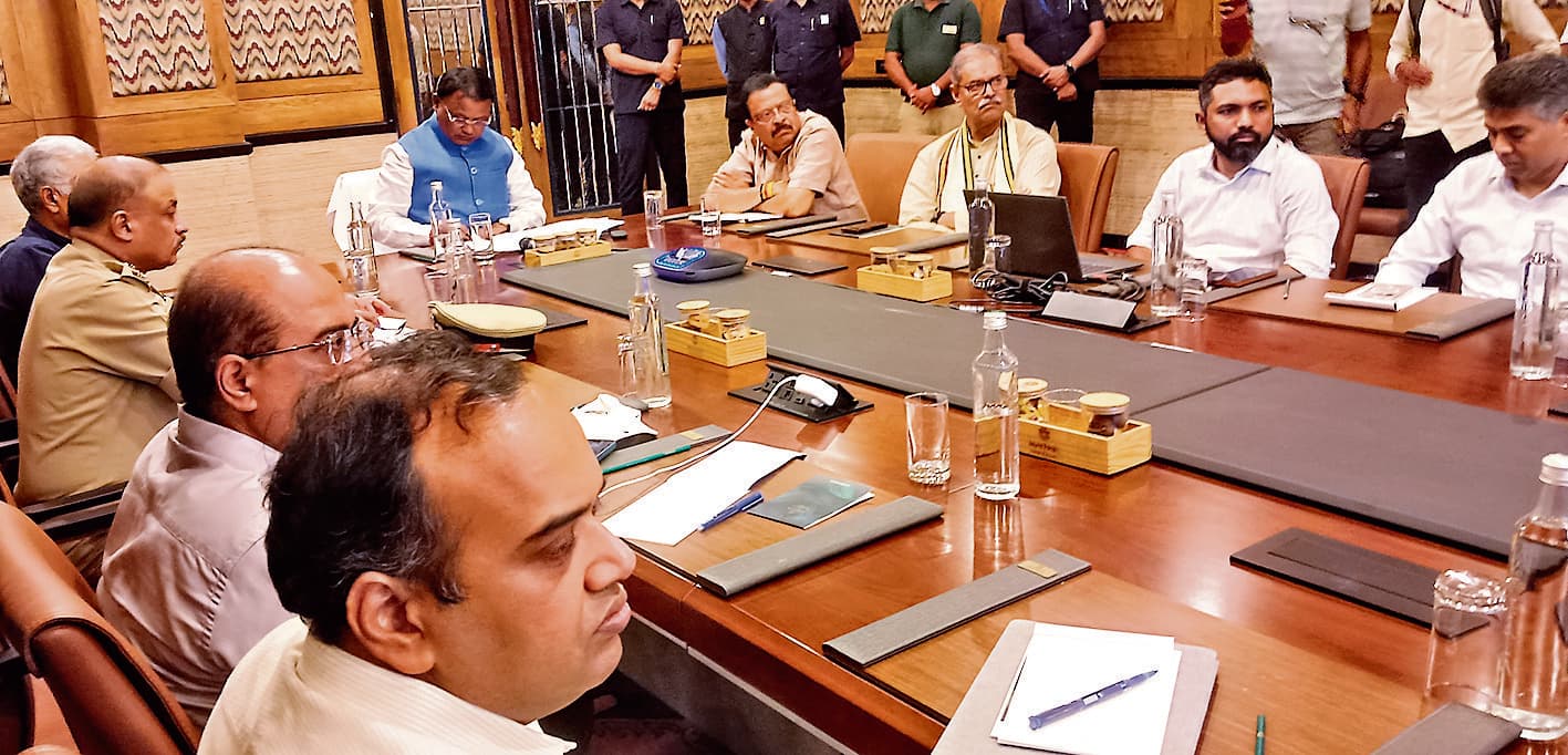 Bhubaneswar News: ओडिशा में भारी बारिश को लेकर तीन जिलों में रेड अलर्ट