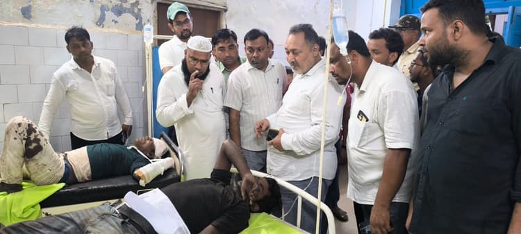 Giridih news: ताराटांड़ में ट्रक और सवारी वाहन में भिड़ंत, 3 लोगों की मौत, नौ घायल