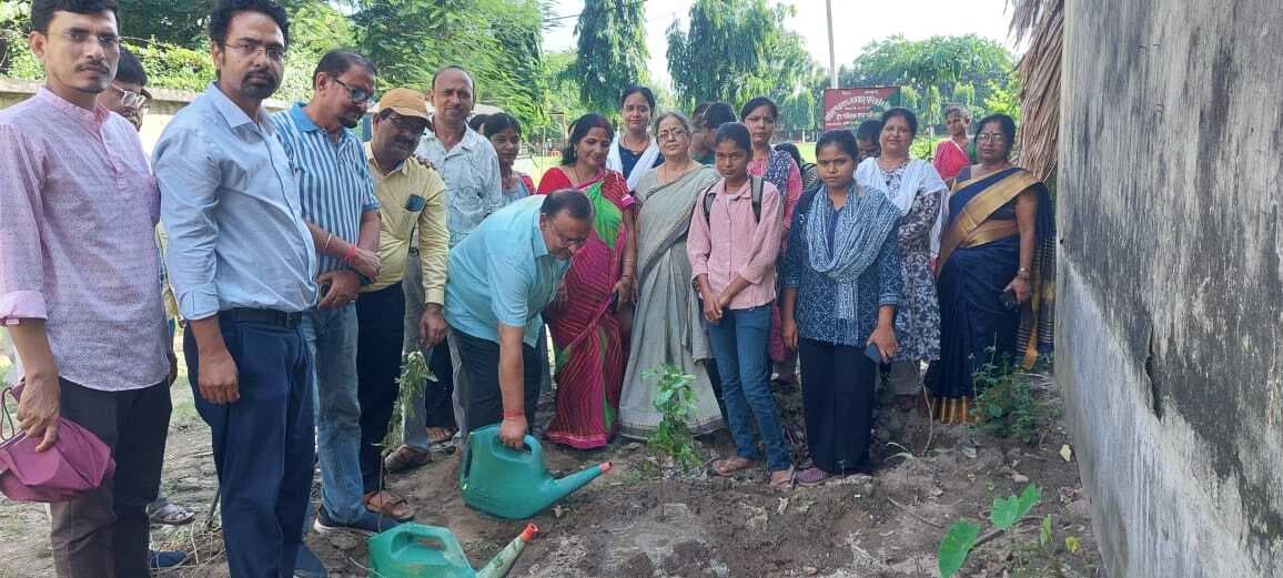 स्वच्छता को अपने जीवन का अभिन्न हिस्सा बनाएं विद्यार्थी : प्रो. अनंत