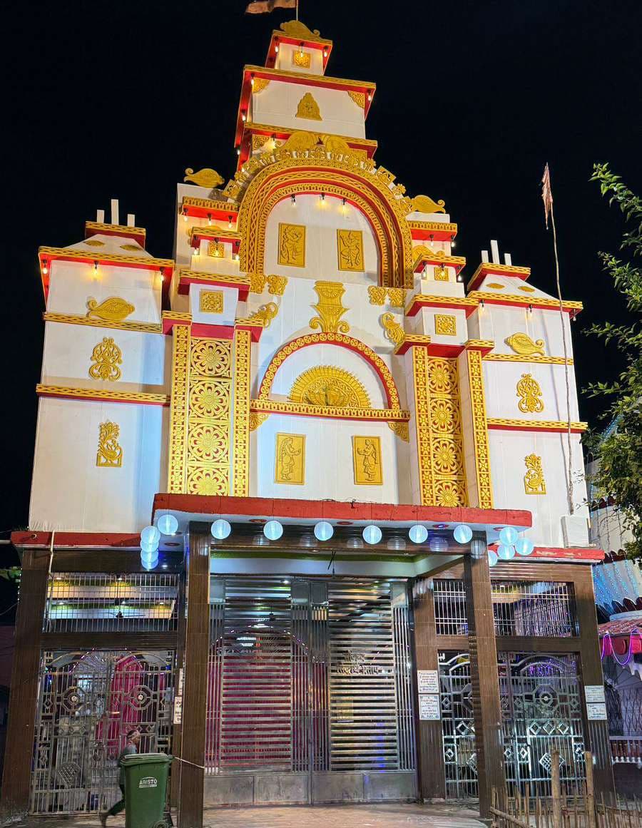 मधुबनी दुर्गा मंदिर में परंपरा के अनुसार दुर्गापूजा उत्सव