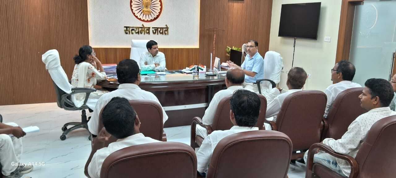 25 नवंबर को प्रारूप निर्वाचक सूची होगी प्रकाशित - डीएम