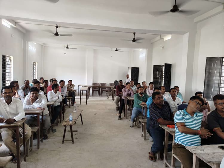 Samastipur News:विधानसभा चुनाव को ले 2708 मतदान पदाधिकारी हुए प्रशिक्षित