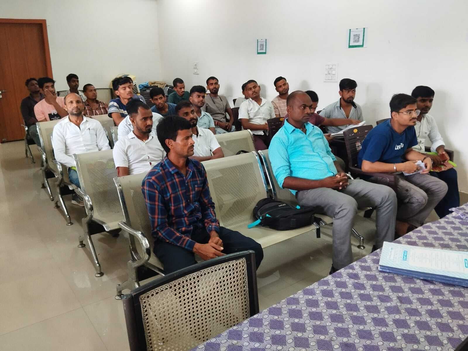 जिला नियोजनालय में लगा रोजगार कैंप, 17 का चयन