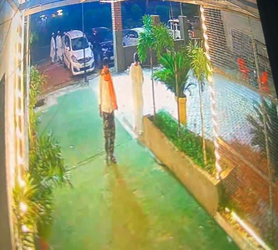 hajipur news. सात लाख के आभूषण व ढाई लाख नकद की चोरी