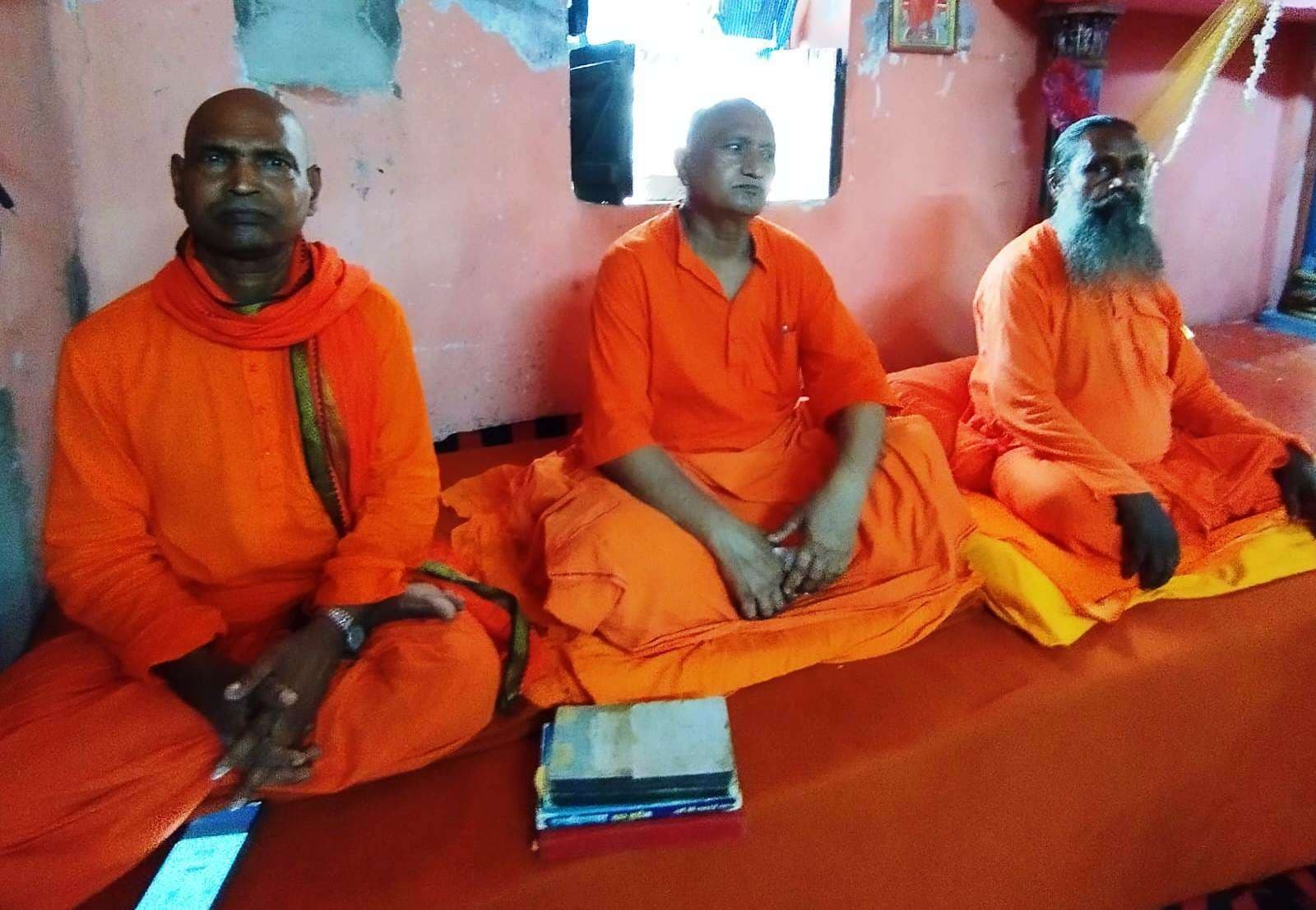 सत्संग करने से मानव में आते हैं सद्गुण : गुरूदेव बाबा