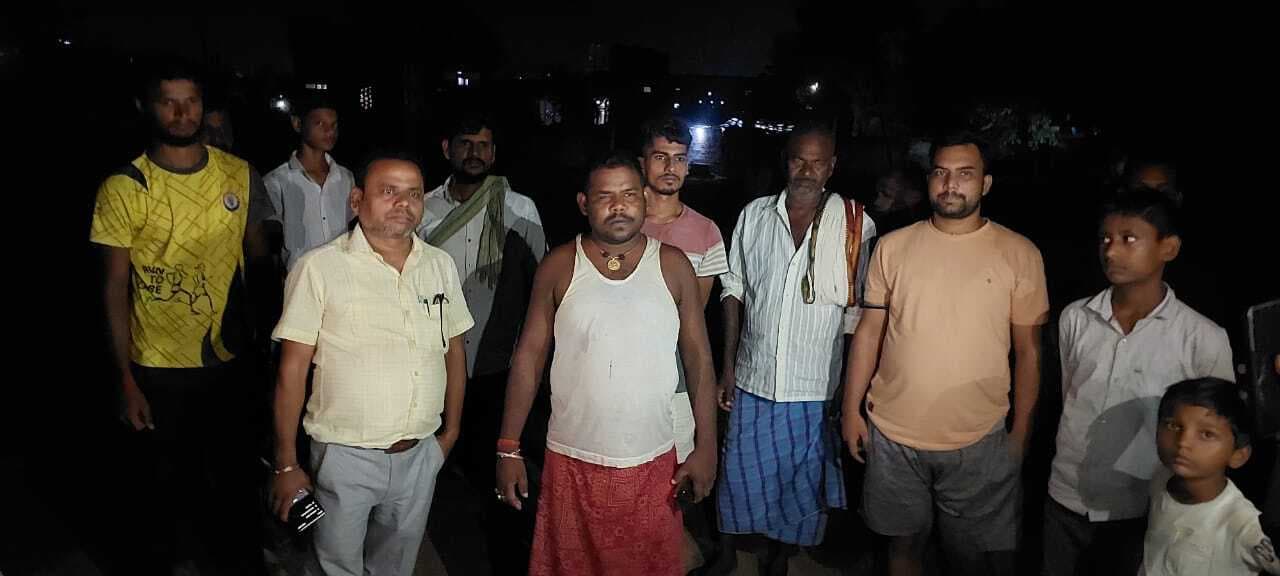 कवैया स्थित किऊल नदी में युवक डूबा, लापता