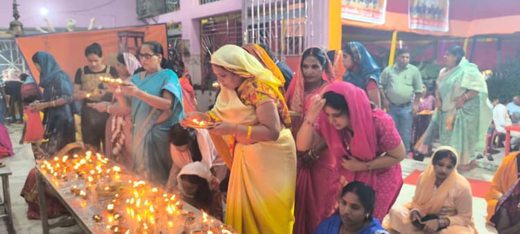 Giridih news: मंदिरों में की गयी मां के पांचवें रूप की पूजा-अर्चना