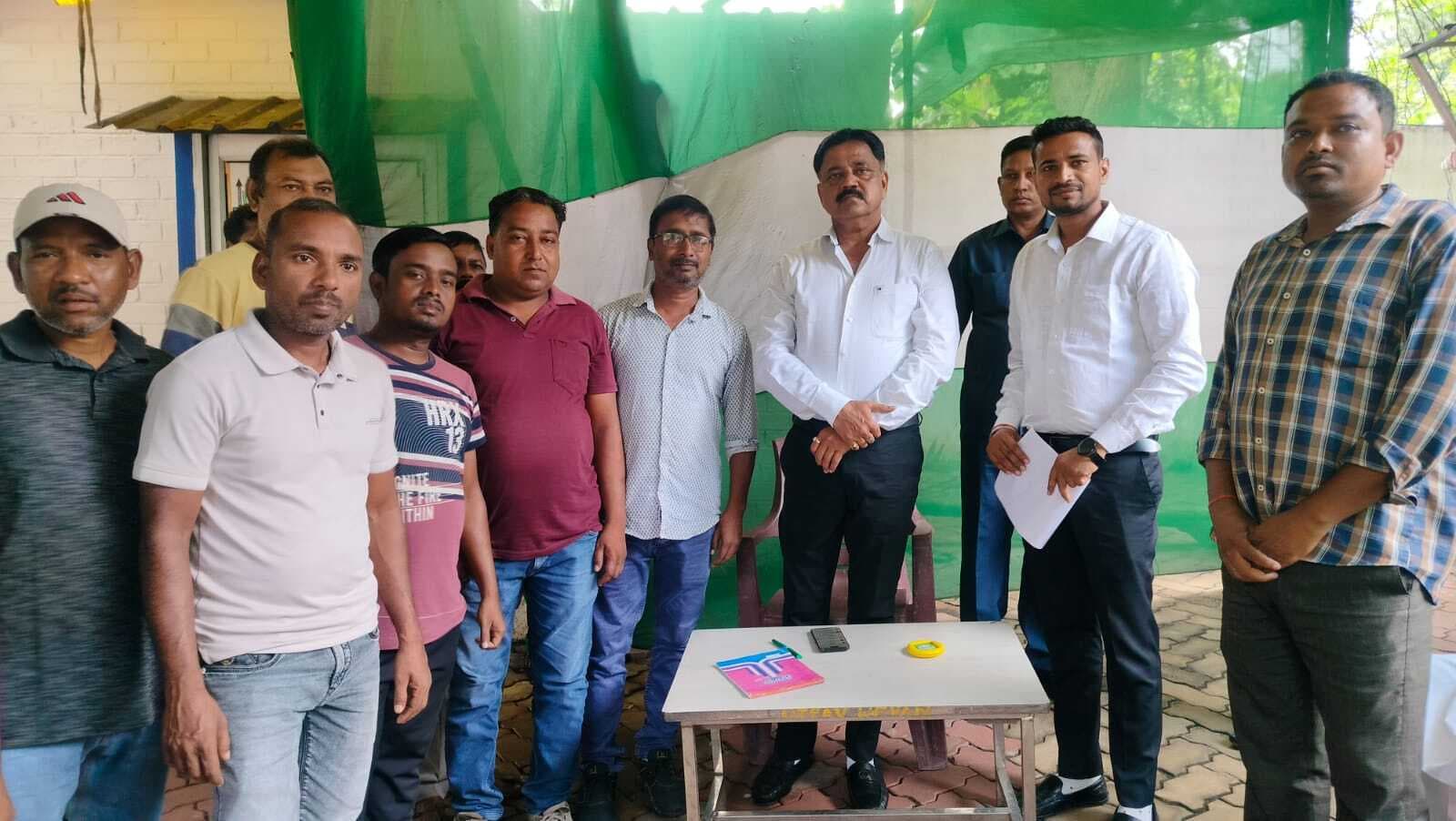 Giridih News :नगर विकास मंत्री से मिले साउंड यूनियन के सदस्य