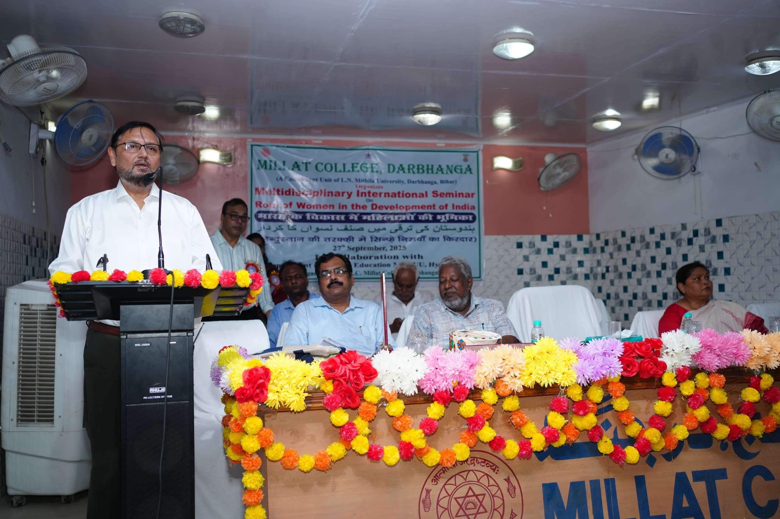 Darbhanga News: जीवन के हर क्षेत्र में तेजी के साथ आगे बढ़ रही महिलाएं