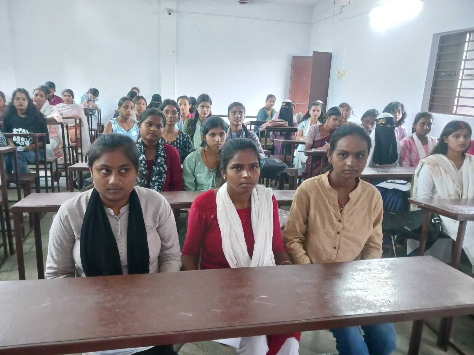 Giridih News :एनीमिया की रोकथाम को ले सेमिनार का आयोजन