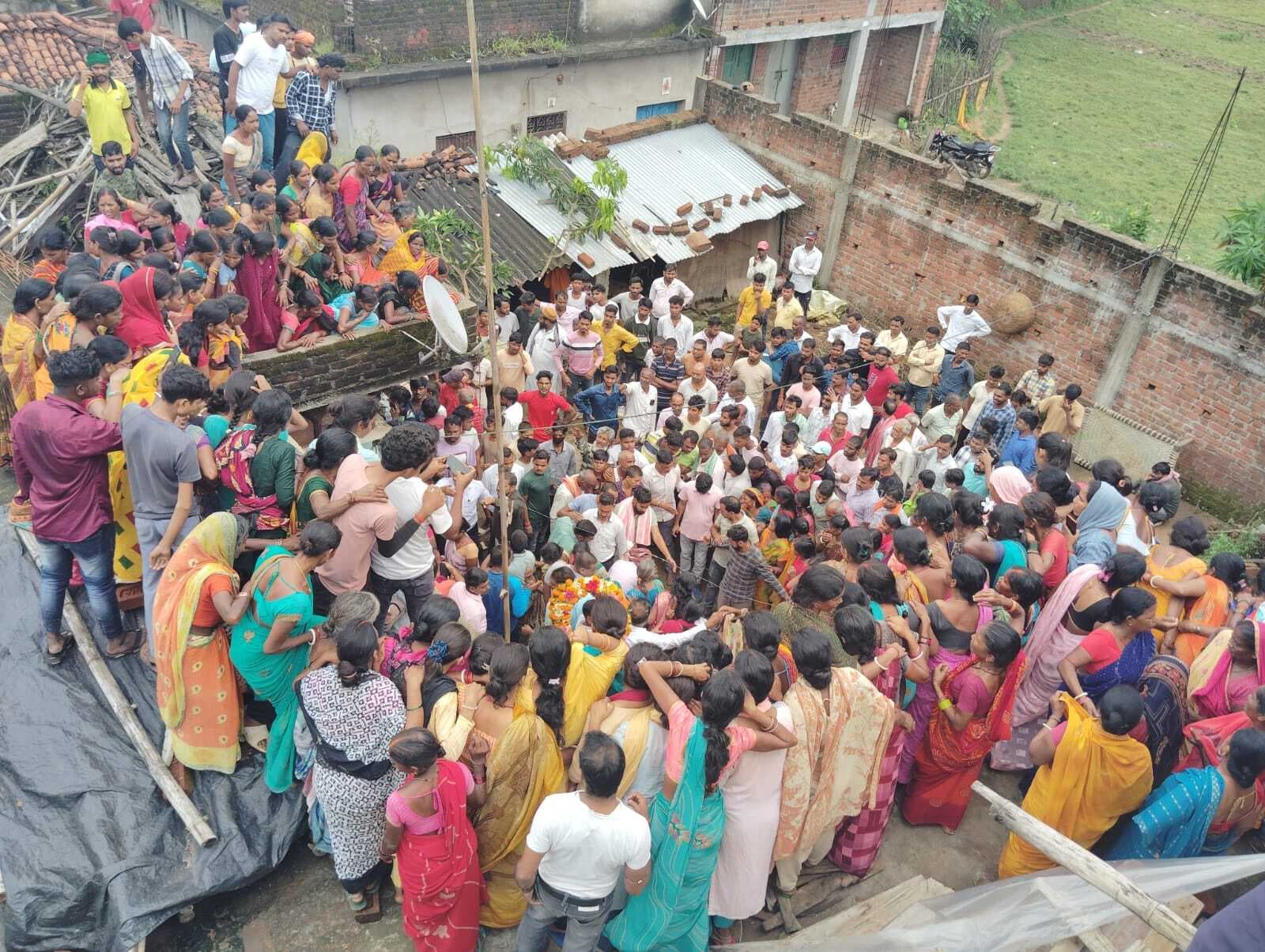 Giridih News :एसएसबी जवान का पार्थिव शरीर बगोदर पहुंचा, पसरा मातम