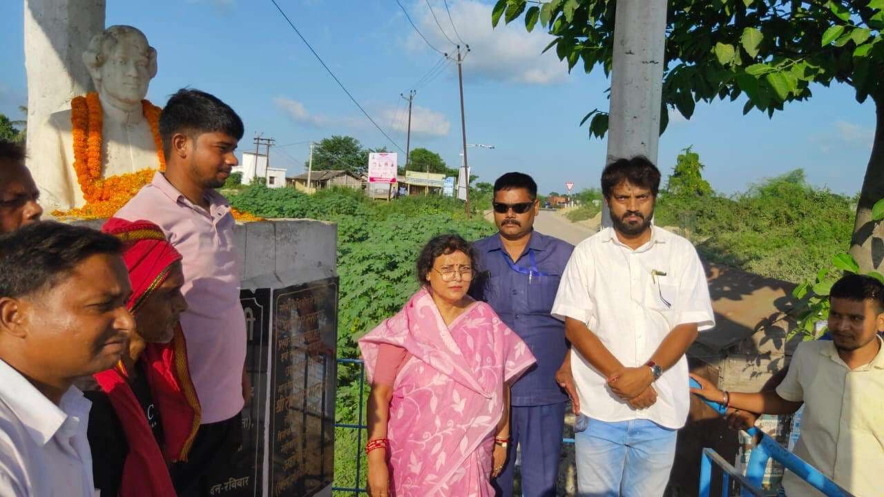 Madhubani News : शोषित वर्गों के मसीहा थे शहीद परमेश्वर : परिवहन मंत्री