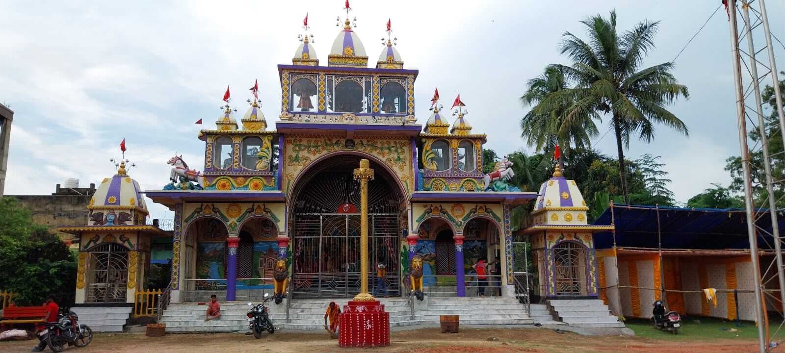 Seraikela Kharsawan News : बेलवरण के साथ शुरू हुई मां दुर्गा की आराधना