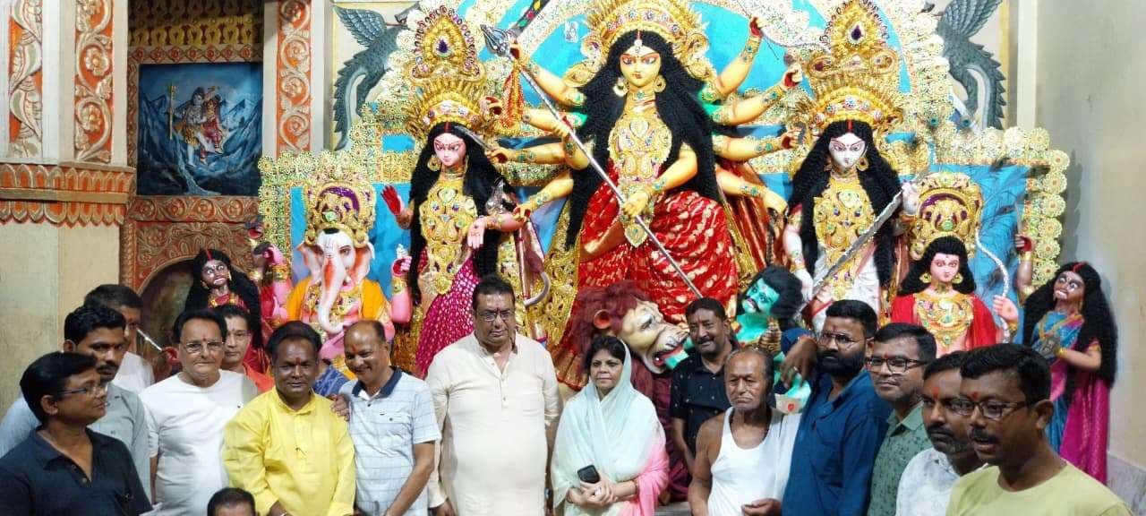 Seraikela Kharsawan News : मां दुर्गा से क्षेत्र की सुख-समृद्धि मांगी