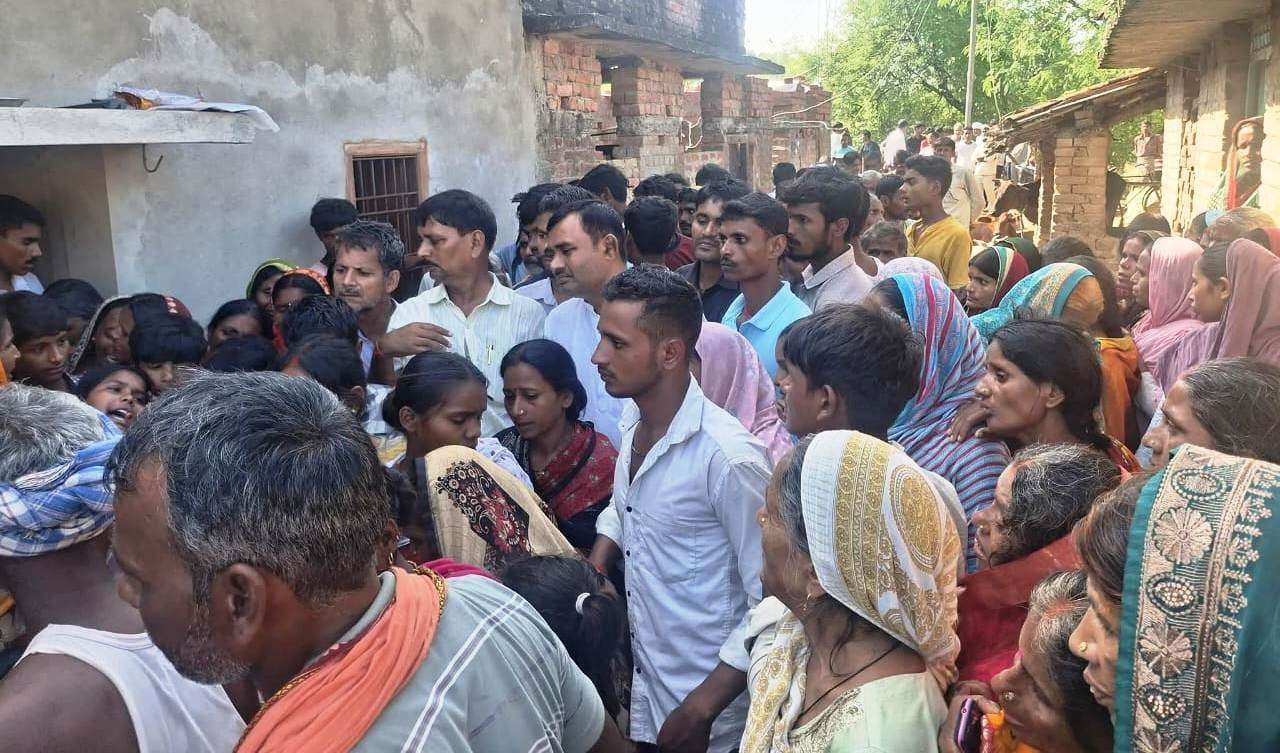 कासमा के जकरिया में करेंट लगने से किसान की मौत