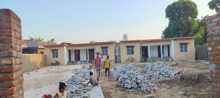 विवादों से घिर रहा वार्ड 42 में बना जीर्णशीर्ण विवाह भवन