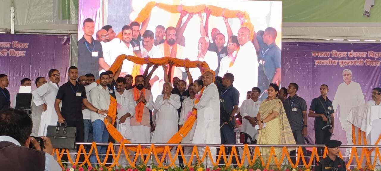 hajipur news. 2005 से पहले वैशाली जिले में कुछ नहीं था, इंजीनियरिंग काॅलेज, पालिटेक्निक काॅलेज, महिला आइटीआइ सब मेरी देन : सीएम