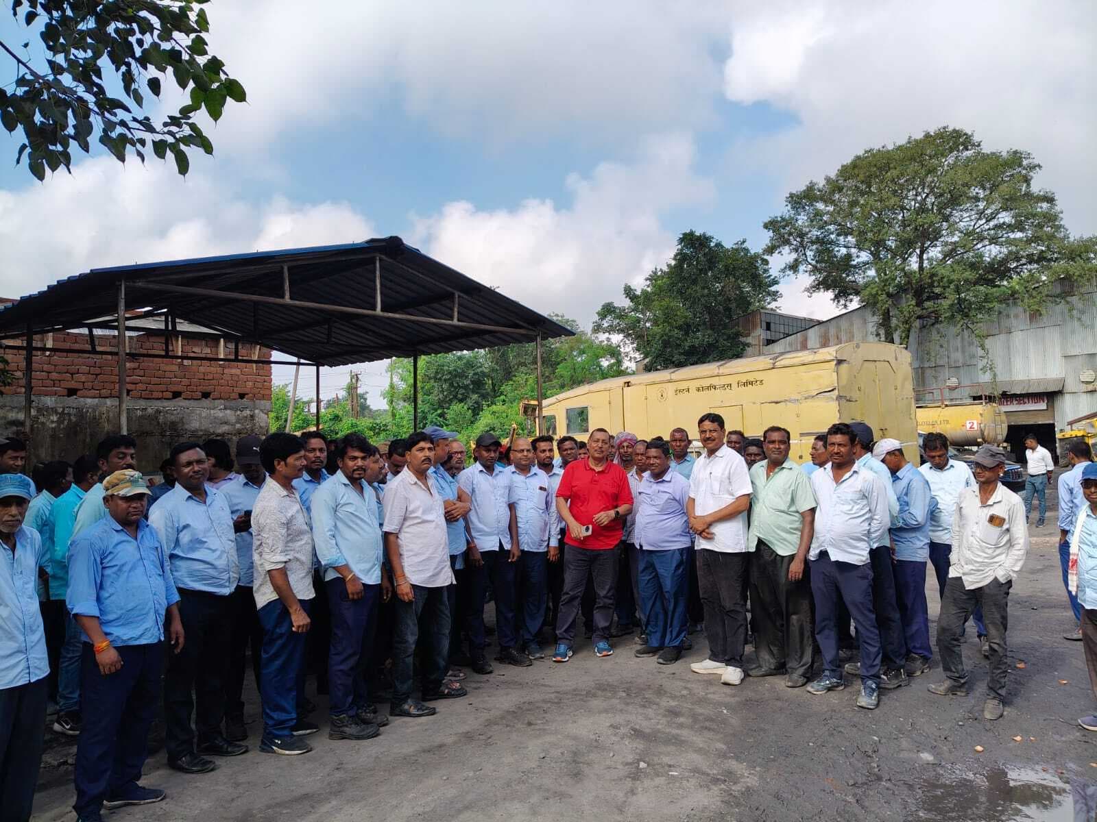 कैजुअल मजदूरों की समस्याओं के समाधान नहीं होने पर होगा आंदोलन : पूर्व स्पीकर