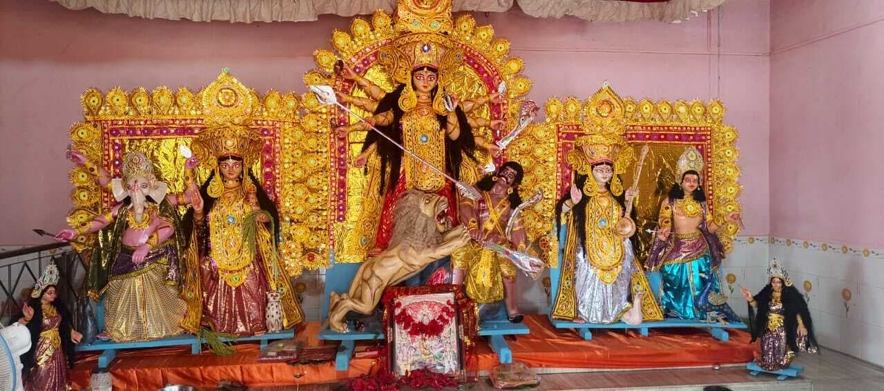Giridih News :रानीडीह में 18 वर्षों से हो रहा दुर्गापूजा का आयोजन
