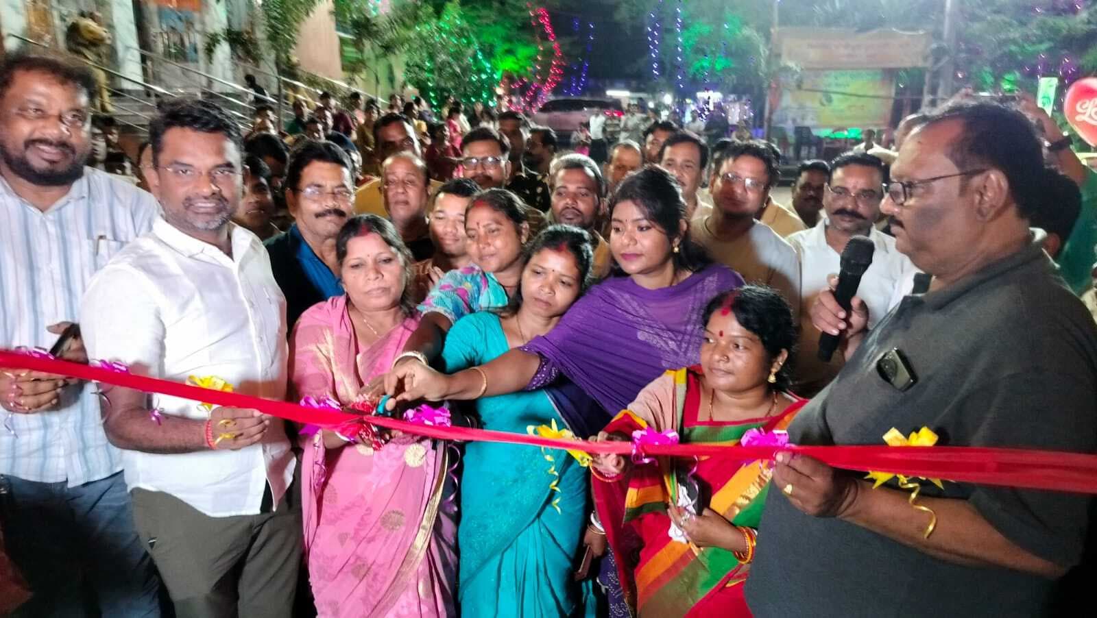 East Singhbhum News : मां की पूजा कर विधायक ने क्षेत्र की सुख-समृद्धि व खुशहाली मांगी