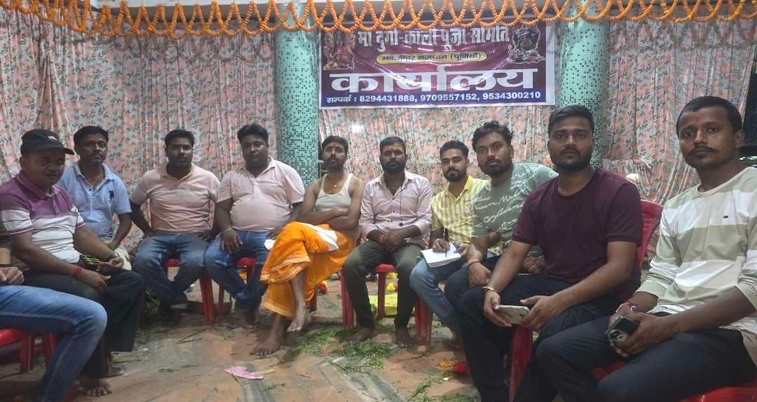 भवानीपुर बाजार में दुर्गा पूजा की छायी उमंग