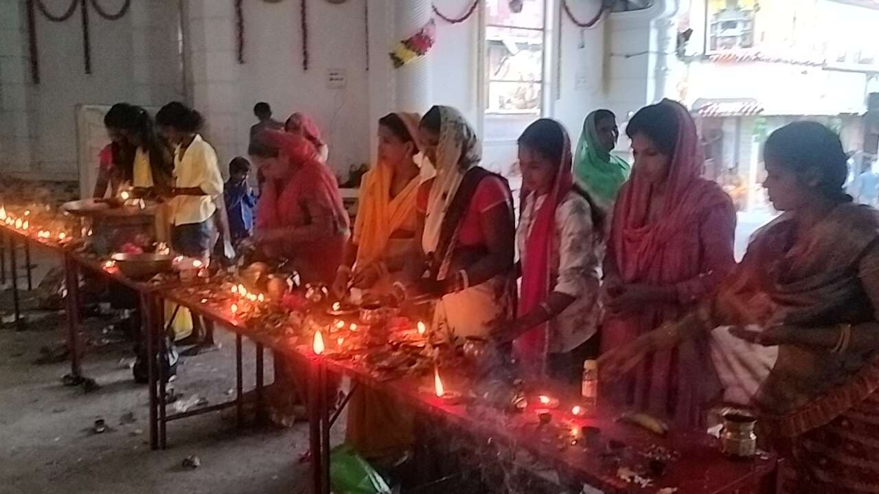 शारदीय नवरात्र: सप्तमी को मां कालरात्रि की हुई पूजा