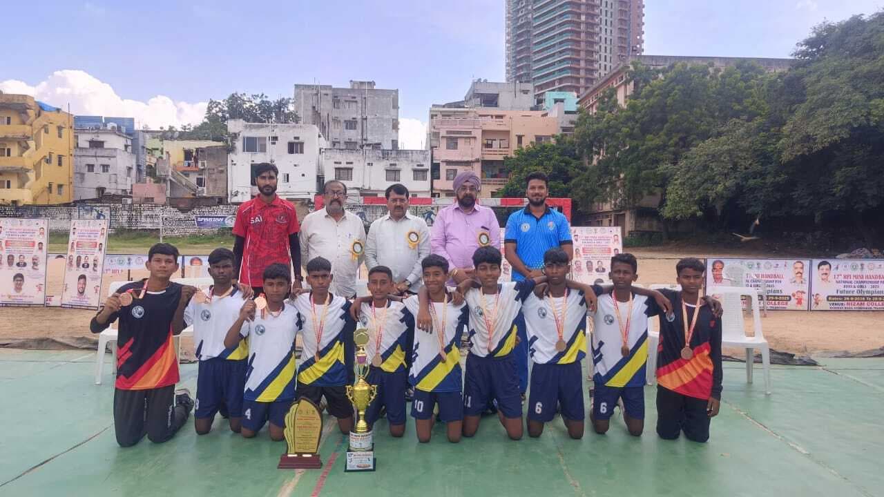 Jharkhand handball team got third place in mini national: झारखंड मिनी बालक टीम को मिला संयुक्त तीसरा स्थान