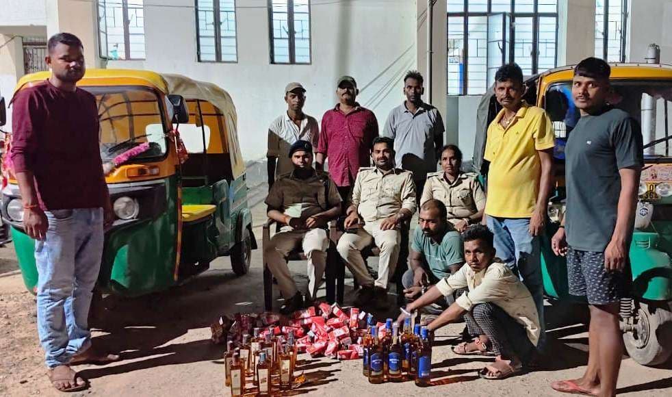 विदेशी शराब से भरा दो ऑटो जब्त, चालक गिरफ्तार, सरगना फरार