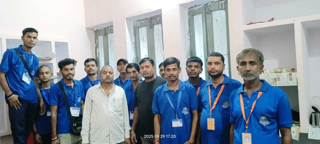 रेल प्रशासन ने जारी किया वेंडिंग लाइसेंस