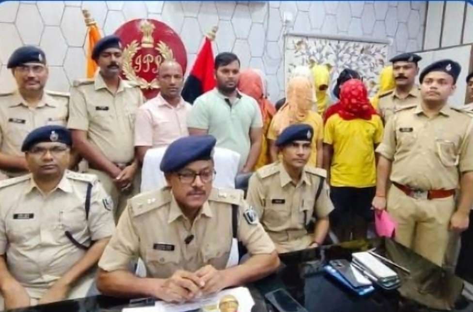 बाइक चोरी के अंतरजिला गिरोह का पर्दाफाश, आठ गिरफ्तार