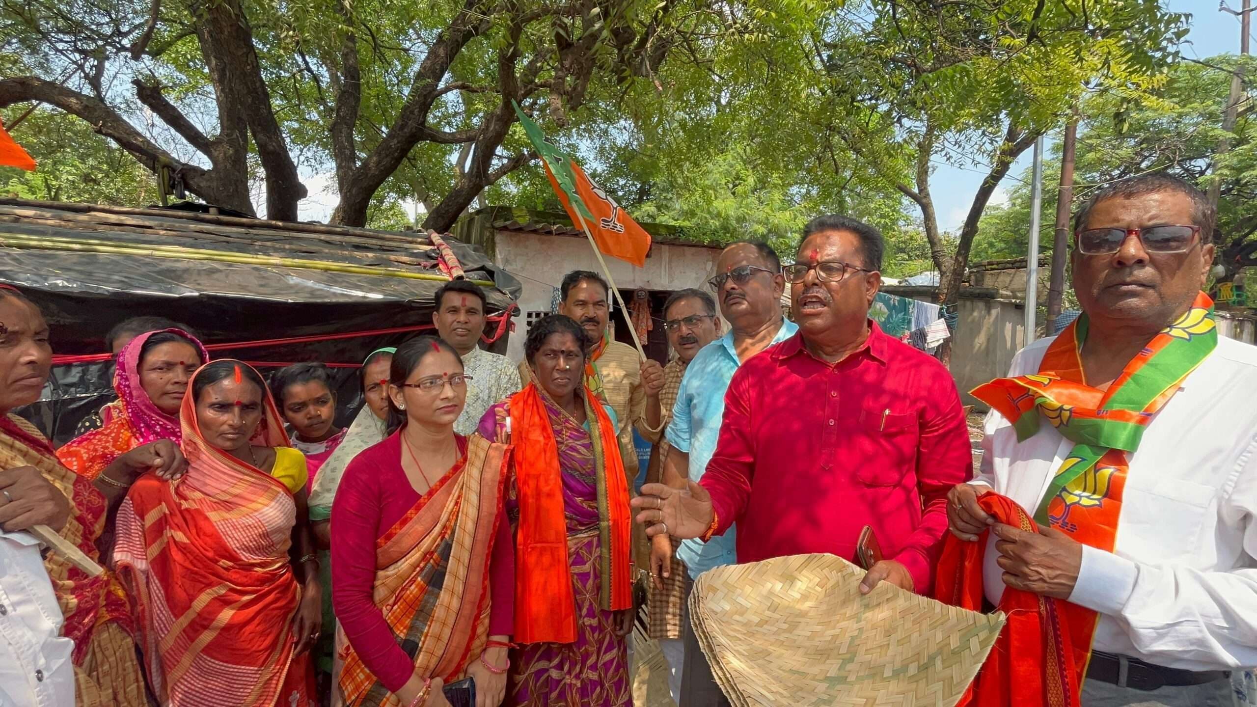 Giridih News :भाजपाइयों ने किया वोकल फॉर लोकल कार्यक्रम का आयोजन