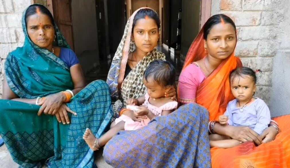 Giridih News :पांच माह बाद भी नाइजर में फंसे मजदूरों का नहीं चला पता