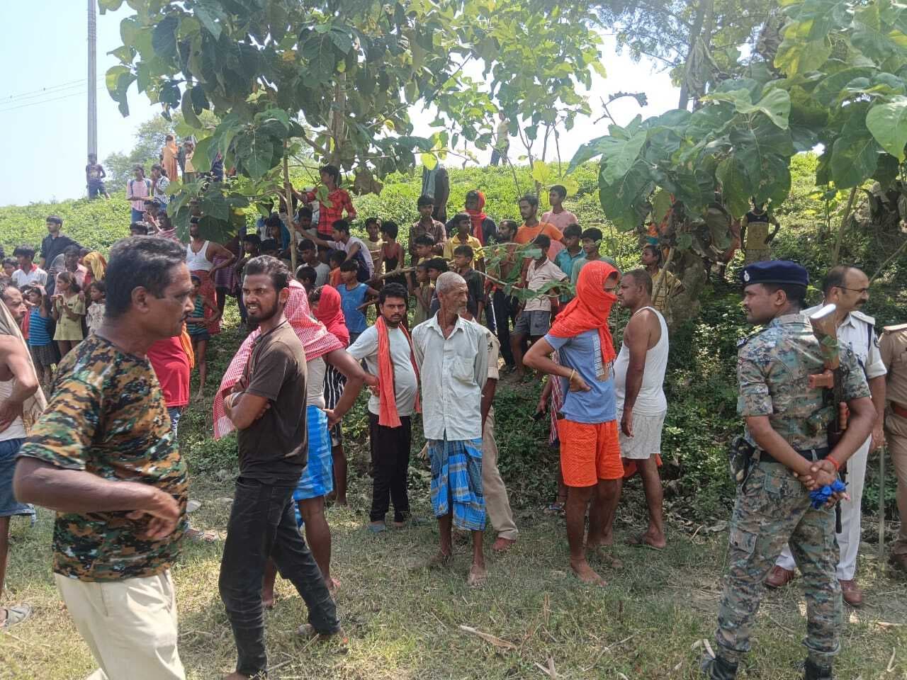 लाभगांव रामनगर मठ की विवाहिता का शव बूढ़ी गंडक में बरामद