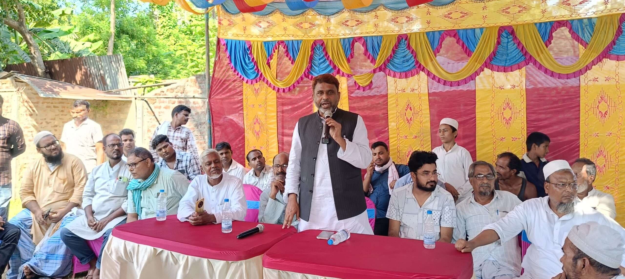 खपड़ा में अमौर विधायक ने किया मदरसा भवन का शिलान्यास