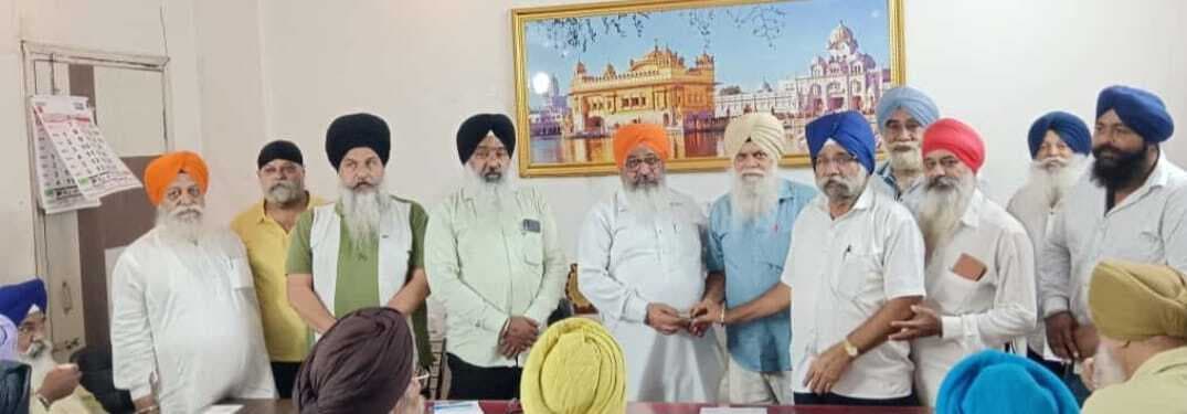 Jamshedpur news. बारीडीह गुुरुद्वारा की संगत ने बाढ़ पीड़ितों को दिये 21 हजार