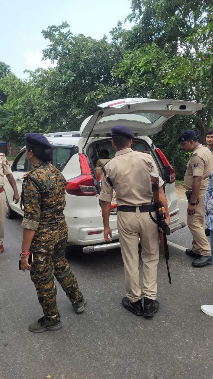 दुर्गा पूजा व विधानसभा चुनाव के मद्देनजर चलाया गया वाहन चेकिंग अभियान