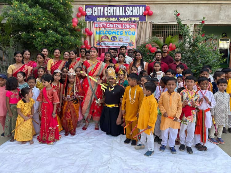 Samastipur News:सिटी सेंट्रल स्कूल में डांडिया महोत्सव आयोजित