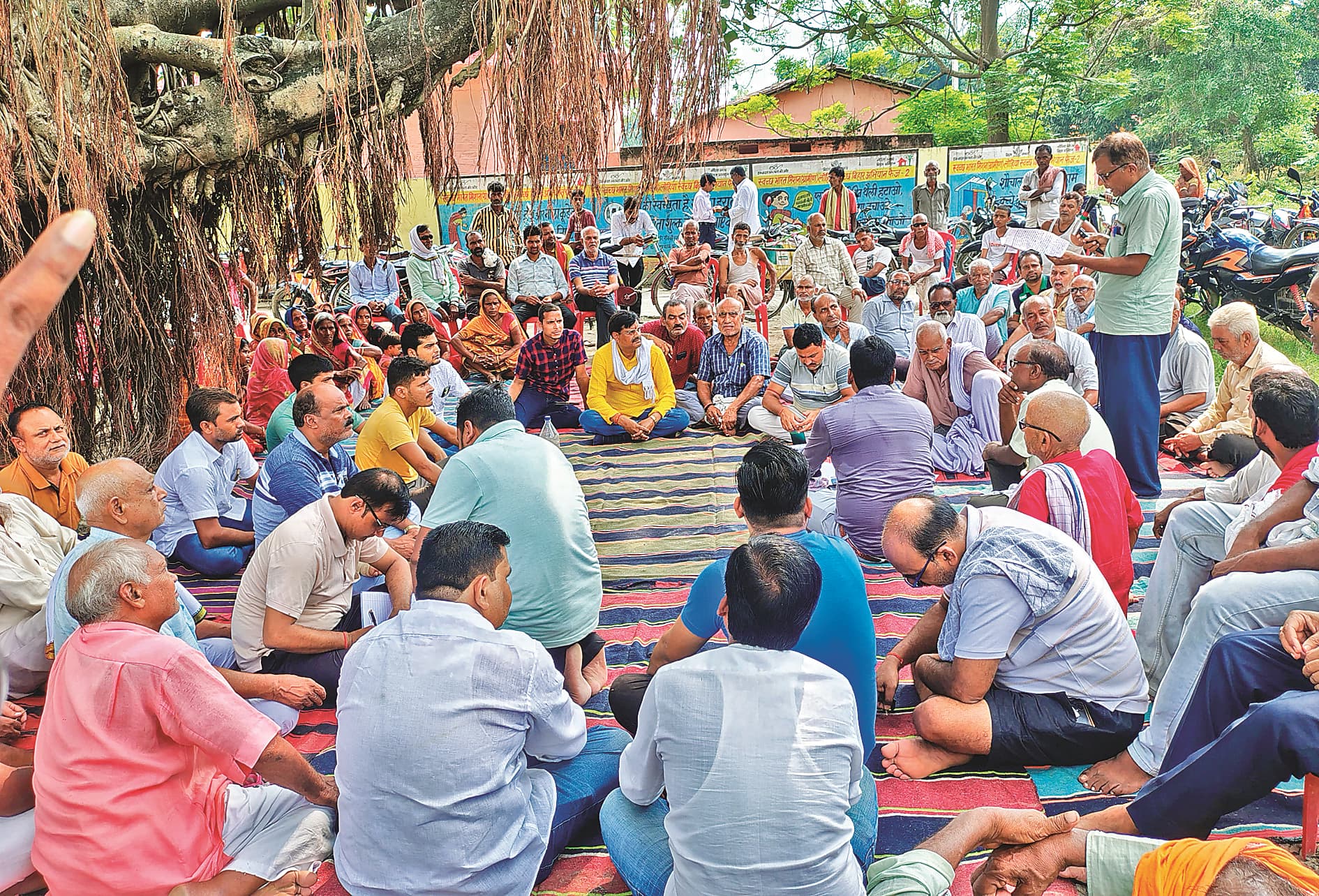 Hajipur News : डुमरी में पंचायत भवन निर्माण की मांग तेज, ग्रामीणों ने बनायी संघर्ष समिति