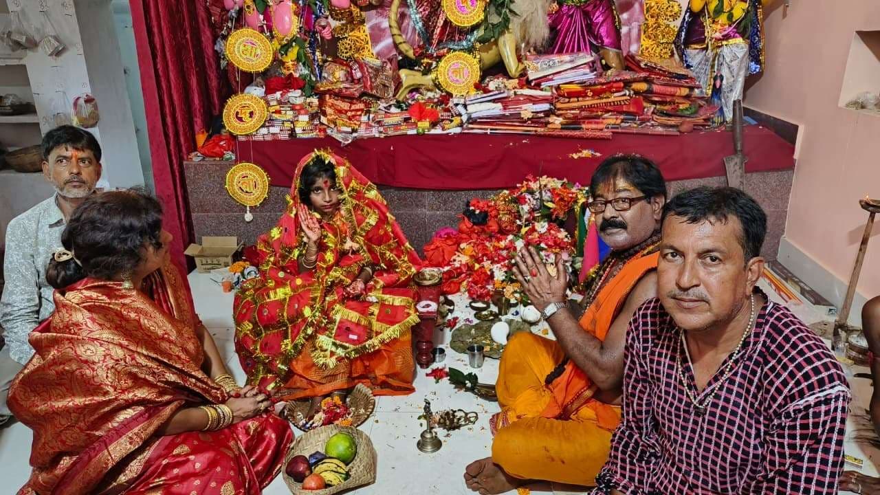 महाअष्टमी पर महागौरी की हुई पूजा-अर्चना