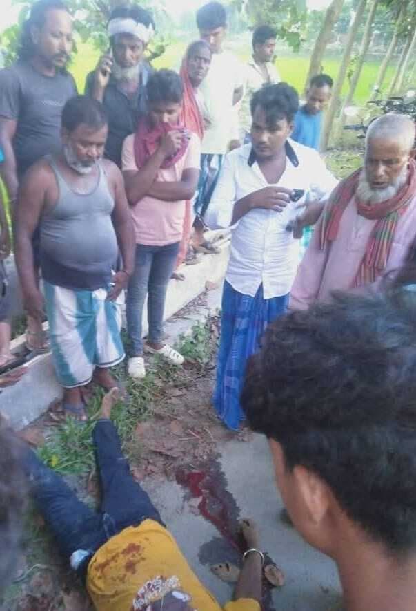 बारसोई में टूटे पुल से टकराया बाइक सवार, मौत