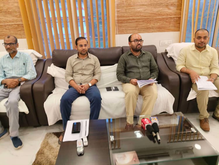 बिहार विधानसभा चुनाव से पहले अंतिम मतदाता सूची जारी, युवा मतदाताओं में संख्या बढ़ी