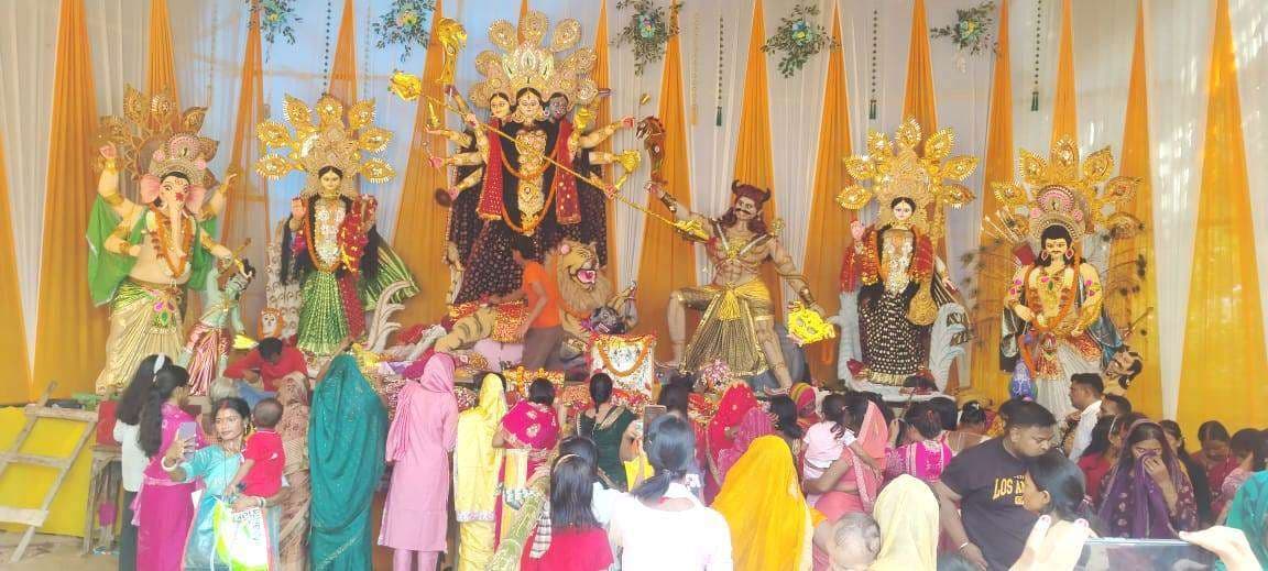 Aurangabad News : महिला व पुरुष श्रद्धालुओं के आने-जाने के लिए अलग-अलग रास्ते बनाये गये