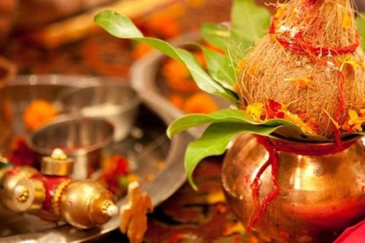 Navratri 2025 Kalash Sthapana: घर पर कलश स्थापना के दौरान भूलकर भी न करें ये गलतियां, जानें क्या करें और क्या न करें, ताकि पूजा हो पूरी