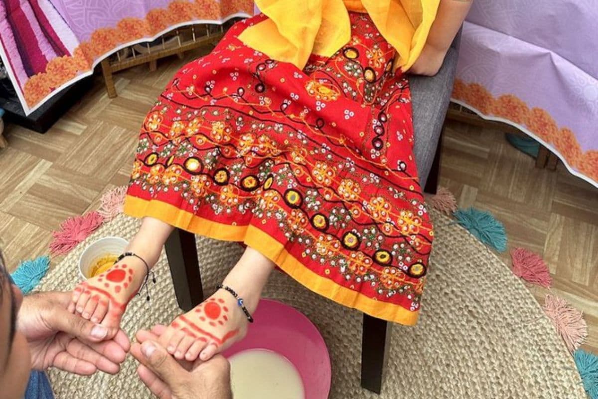 Shardiya Navratri 2025 Kanya Pujan: 30 सितंबर या 1 अक्टूबर कब करें कन्या पूजन, जानें सही तिथि, मुहूर्त और पूजा सामग्री