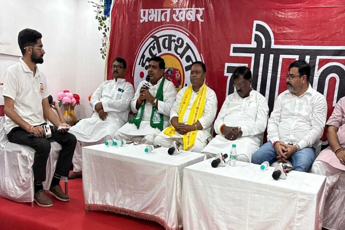 Bihar Election Express: कुढ़नी की जनता ने लगा दी सवालों की झड़ी, नेता देते रहे गये अपने कामों का ब्योरा